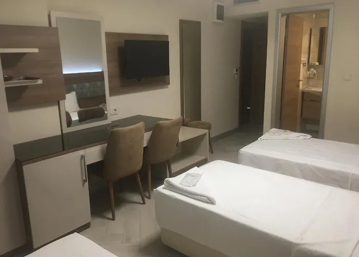 Hotel Ak Star 3*